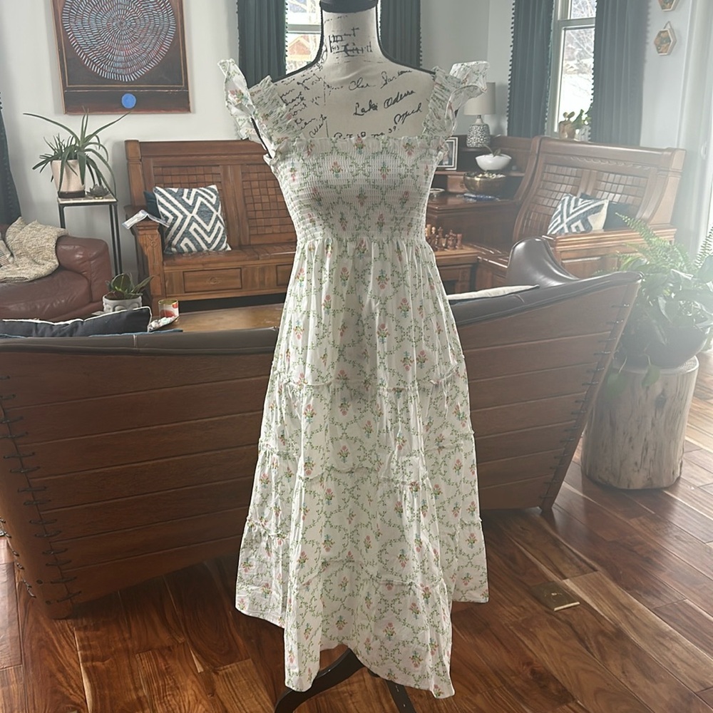 Charming Hill House Home “The Nap Dress” XS